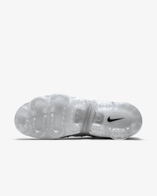 Nike Air VaporMax PlUK Men's Shoes 924453-007 - Image 2