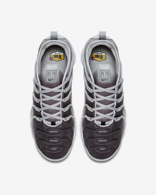 Nike Air VaporMax PlUK Men's Shoes 924453-007 - Image 4