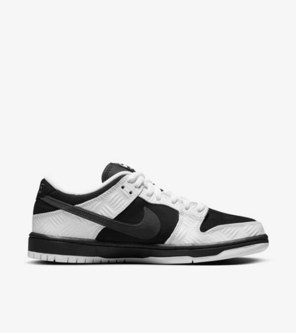 Nike SB x TIGHTBOOTH Dunk Low Pro Black and White FD2629-100 - Image 3