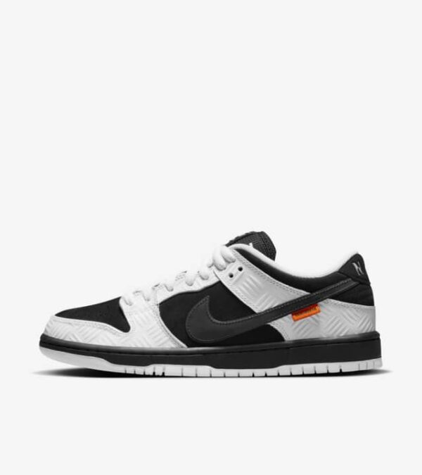 Nike SB x TIGHTBOOTH Dunk Low Pro Black and White FD2629-100