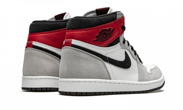 Air Jordan 1 Retro High OG "Light Smoke Grey" - Image 2