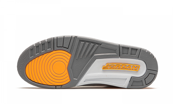 Air Jordan 3 WMNS "Laser Orange" - Image 2