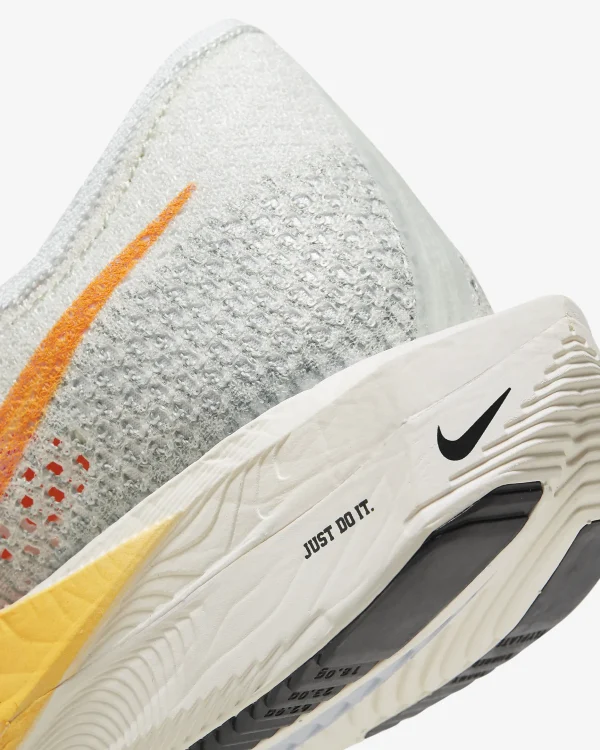 Nike Vaporfly 3 Men's Road Racing Shoes FV3633-081 - Image 3